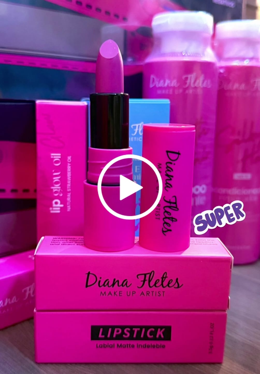 Customer video review of Labial Barra Pink