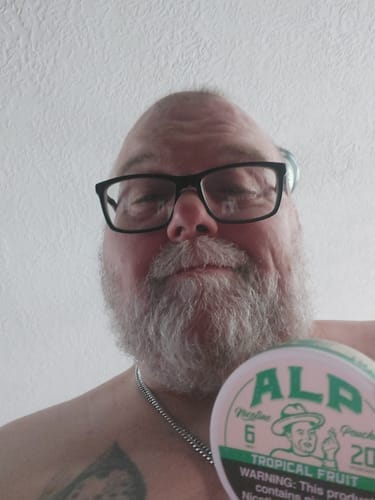 Customer photo review of Tropical Fruit Nicotine Pouches
