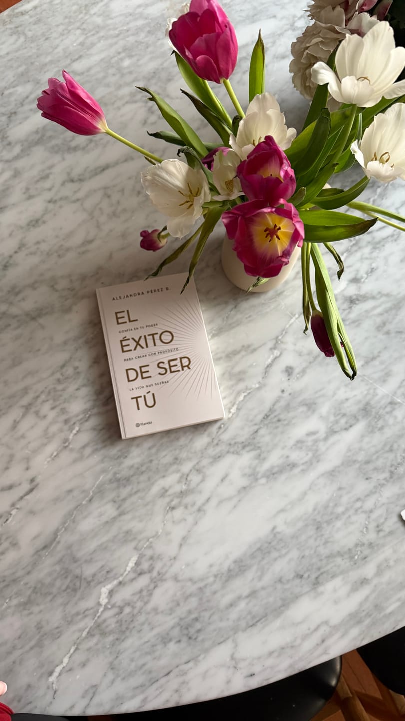 Customer photo review of El éxito de ser tu – Libro Fimado