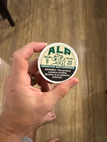 Customer photo review of Mountain Wintergreen Nicotine Pouches