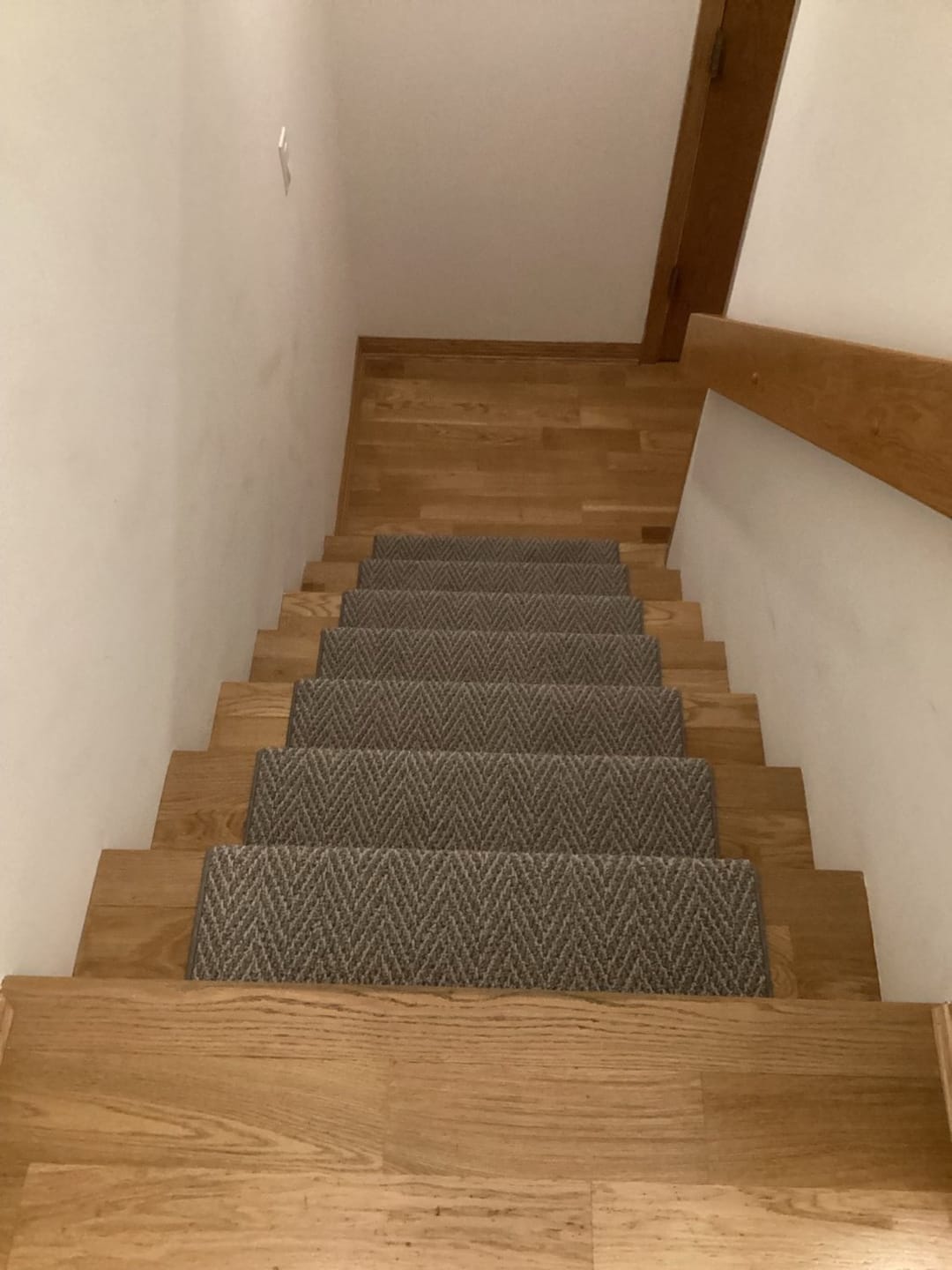 Customer photo review of Anderson Tuftex Shady Staircase Runner