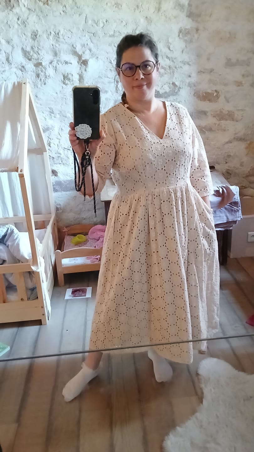 Customer photo review of Robe Anastasia brodée ivoire