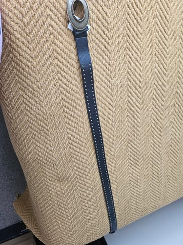 Reseña con foto de un cliente sobre Cinturón Tachas Hebilla Maxi