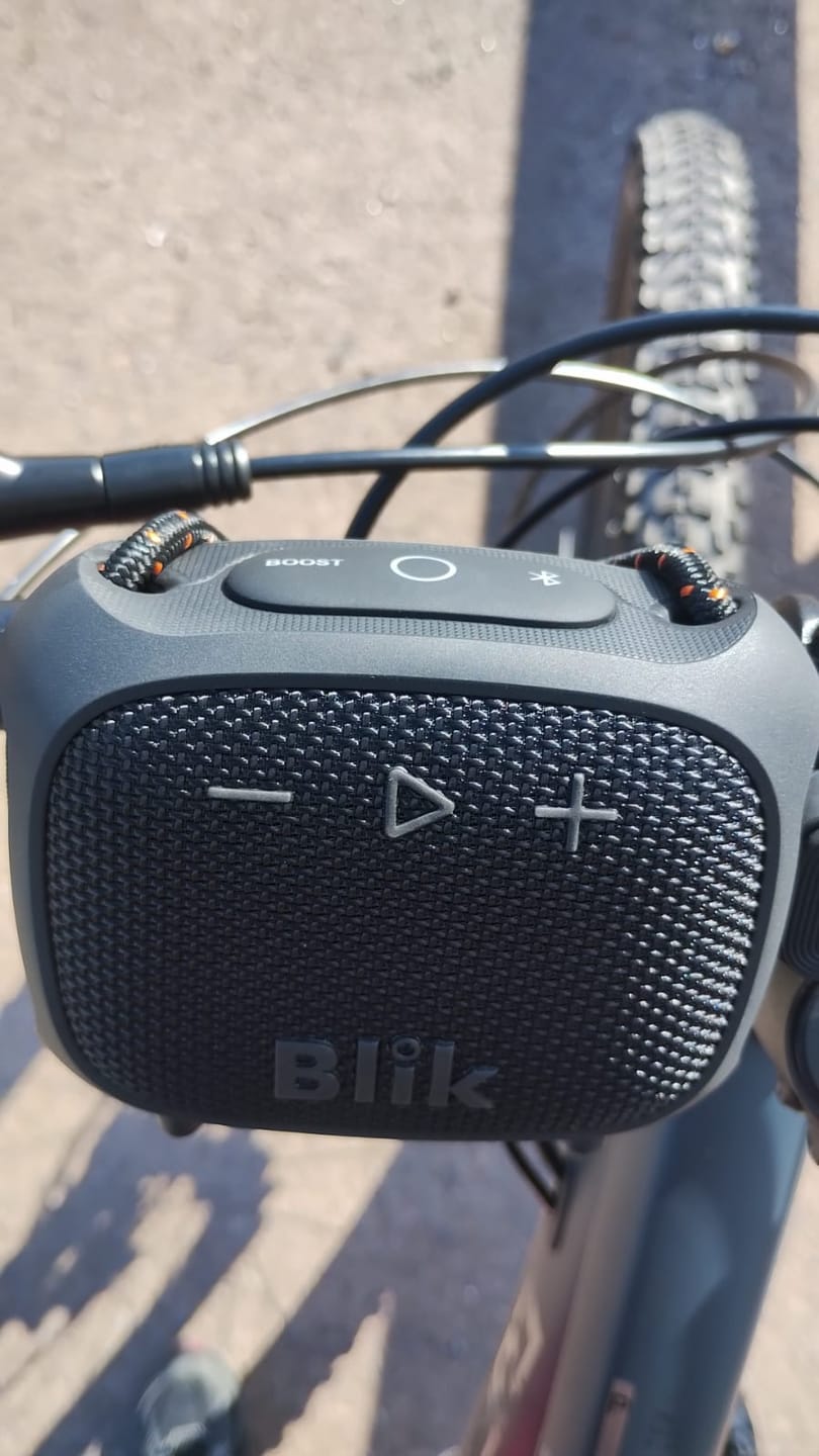 Customer photo review of Parlante Bluetooth Blik Rider 8W IPX7 5H Clip TWS Negro