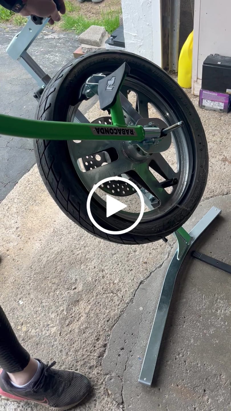 Customer video review of Rabaconda Street Bike Tire Changer