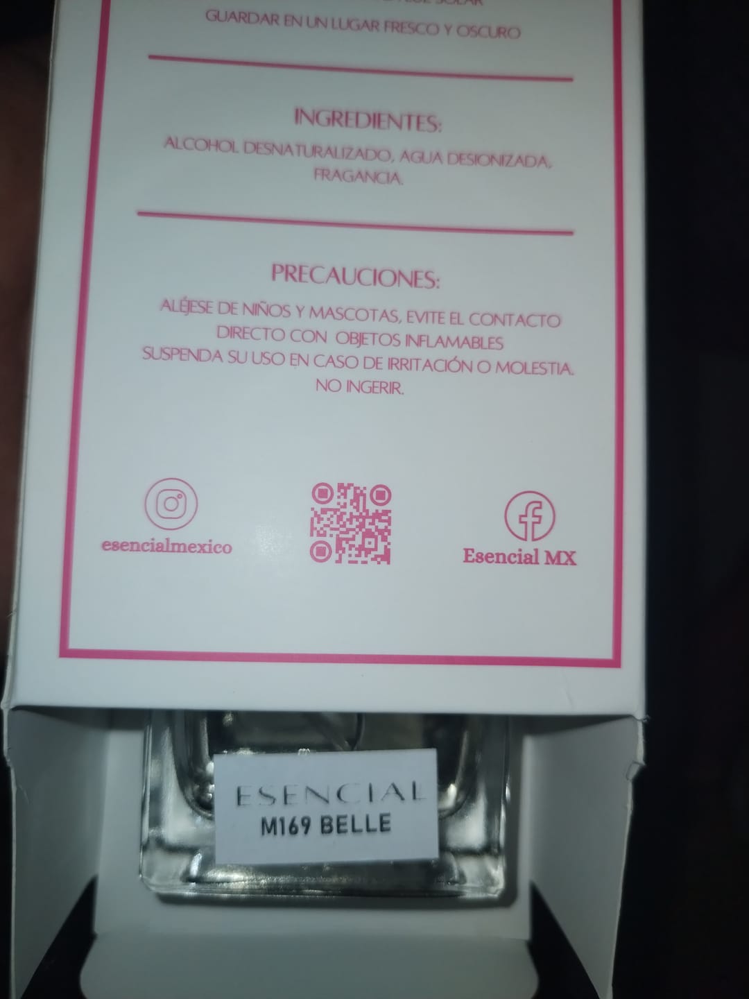 Customer photo review of M556 Inspirado en: La Bomba - Carolina Herrera