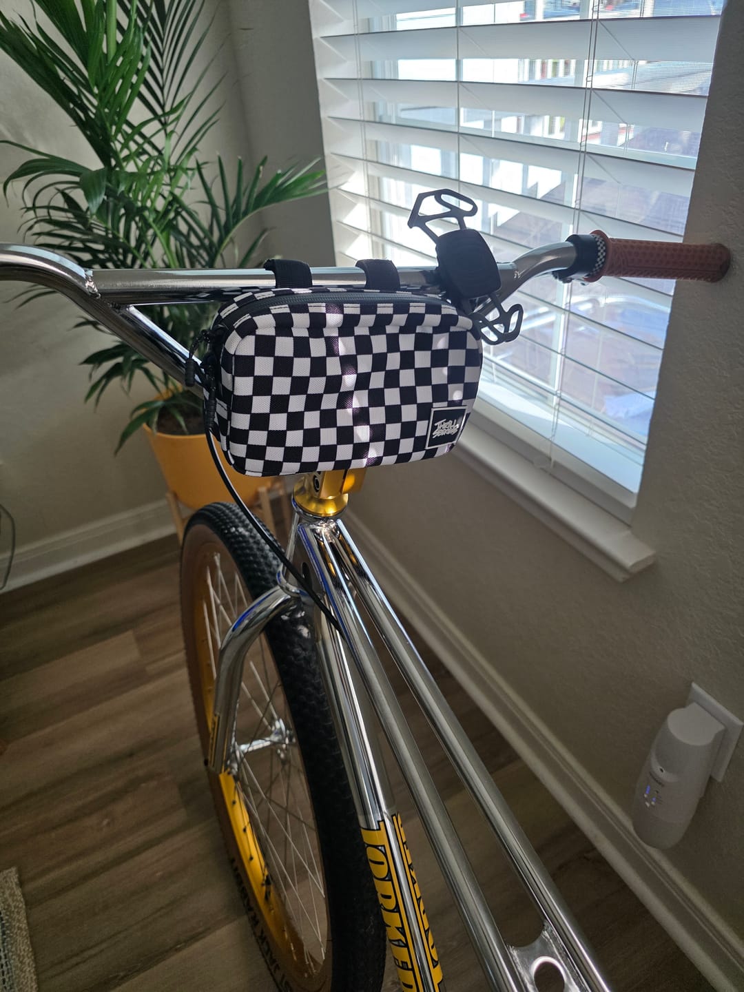 Customer photo review of Checkered Bar Bag