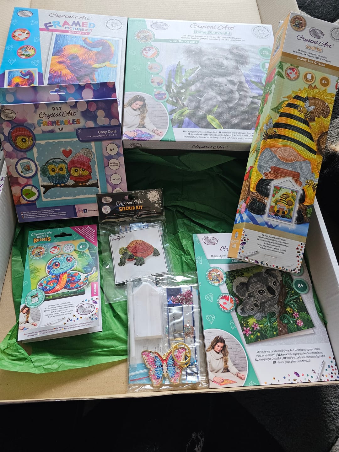Customer photo review of Wildlife Crystal Art Mystery Box