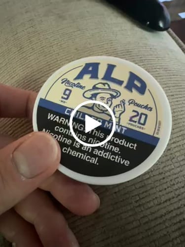 Customer photo review of Chilled Mint Nicotine Pouches