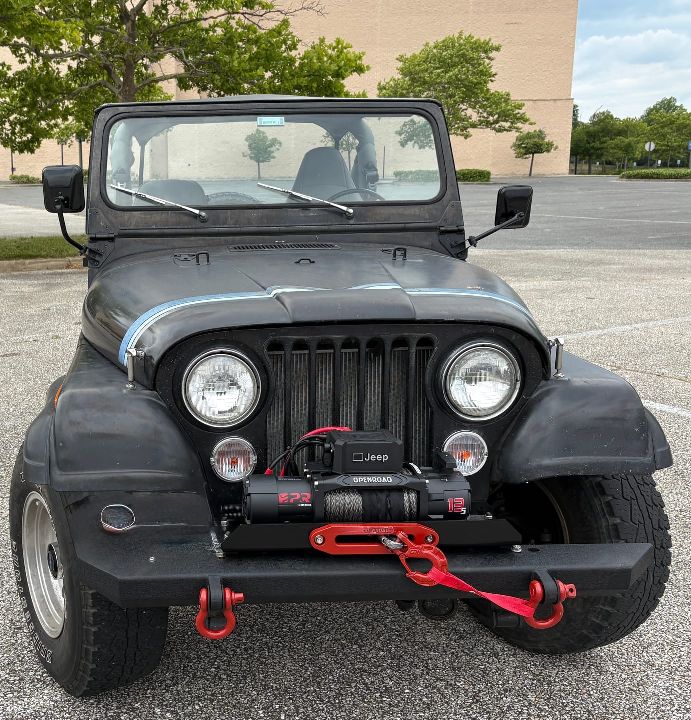 Customer photo review of OPENROAD 13,500lbs electric winch with Synthetic Rope - Panther Series 3S