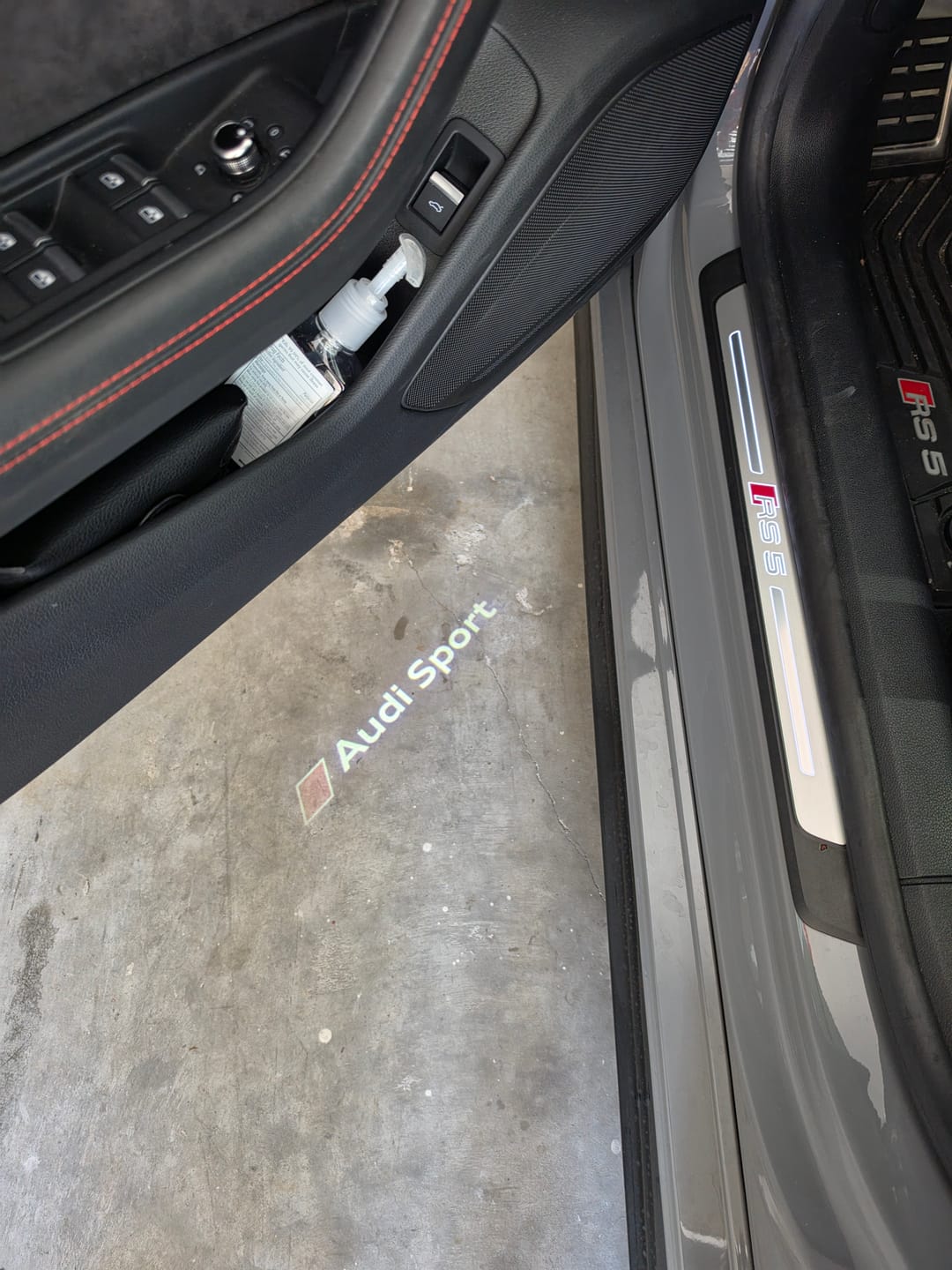 Customer photo review of AUDI DOOR LIGHTS