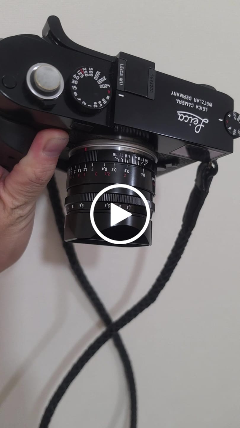 Customer video review of Square Lens Hood for Voigtlander 35mm F1.5 Aspherical (Black Paint)