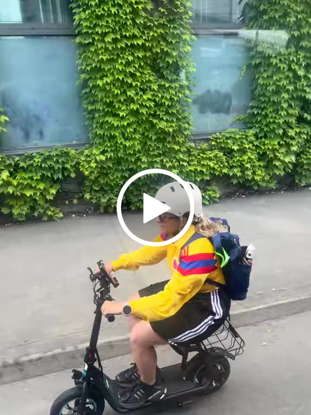 Customer video review of Gyroor 450W C1 Electric Scooter with Seat & Carry Basket