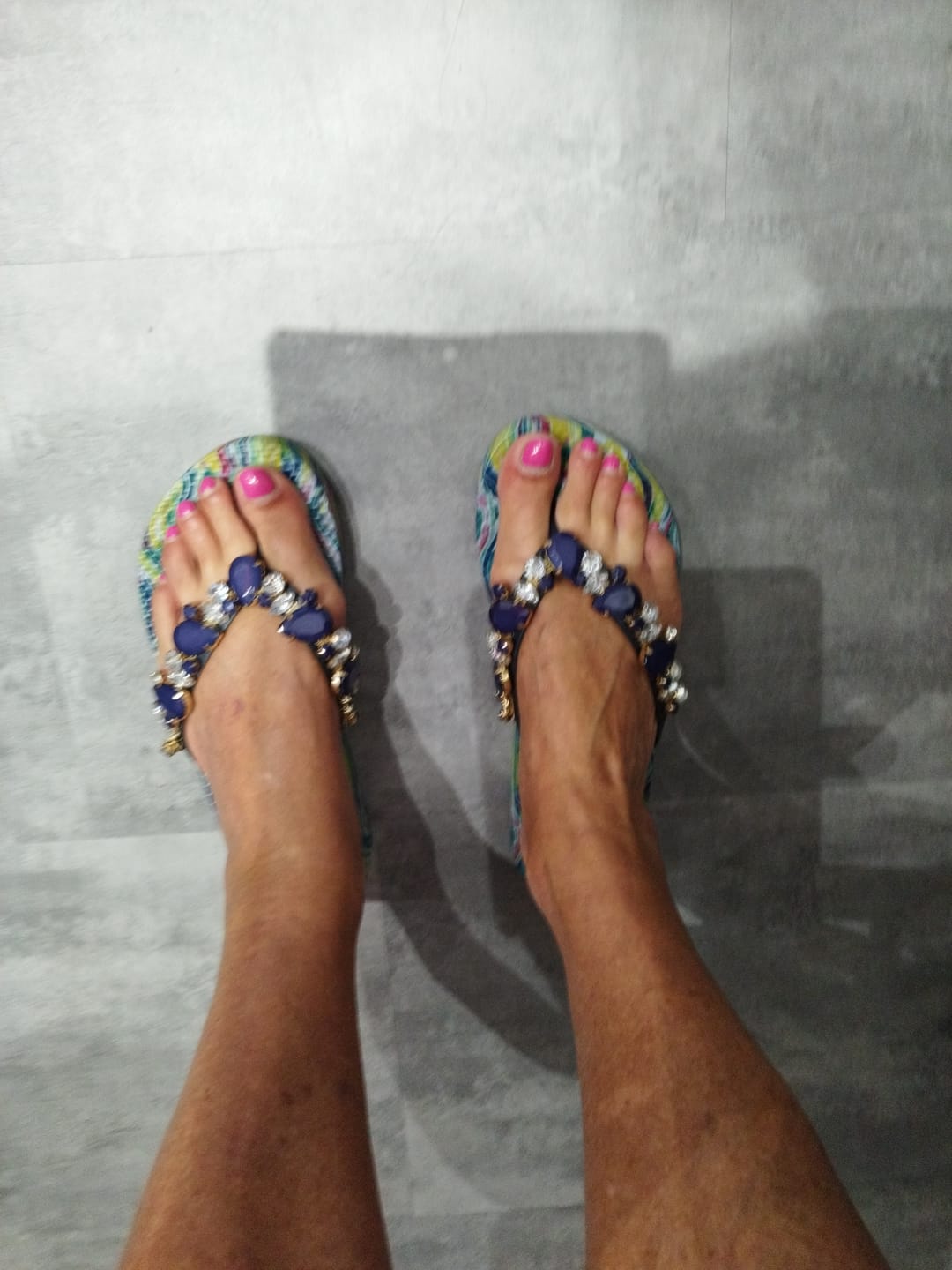 Customer photo review of Flip-Flop / Katja - Rainbow / B Ware - Druck kann sich lösen / Schuh wird in einer tollen Laptop Tasche versendet