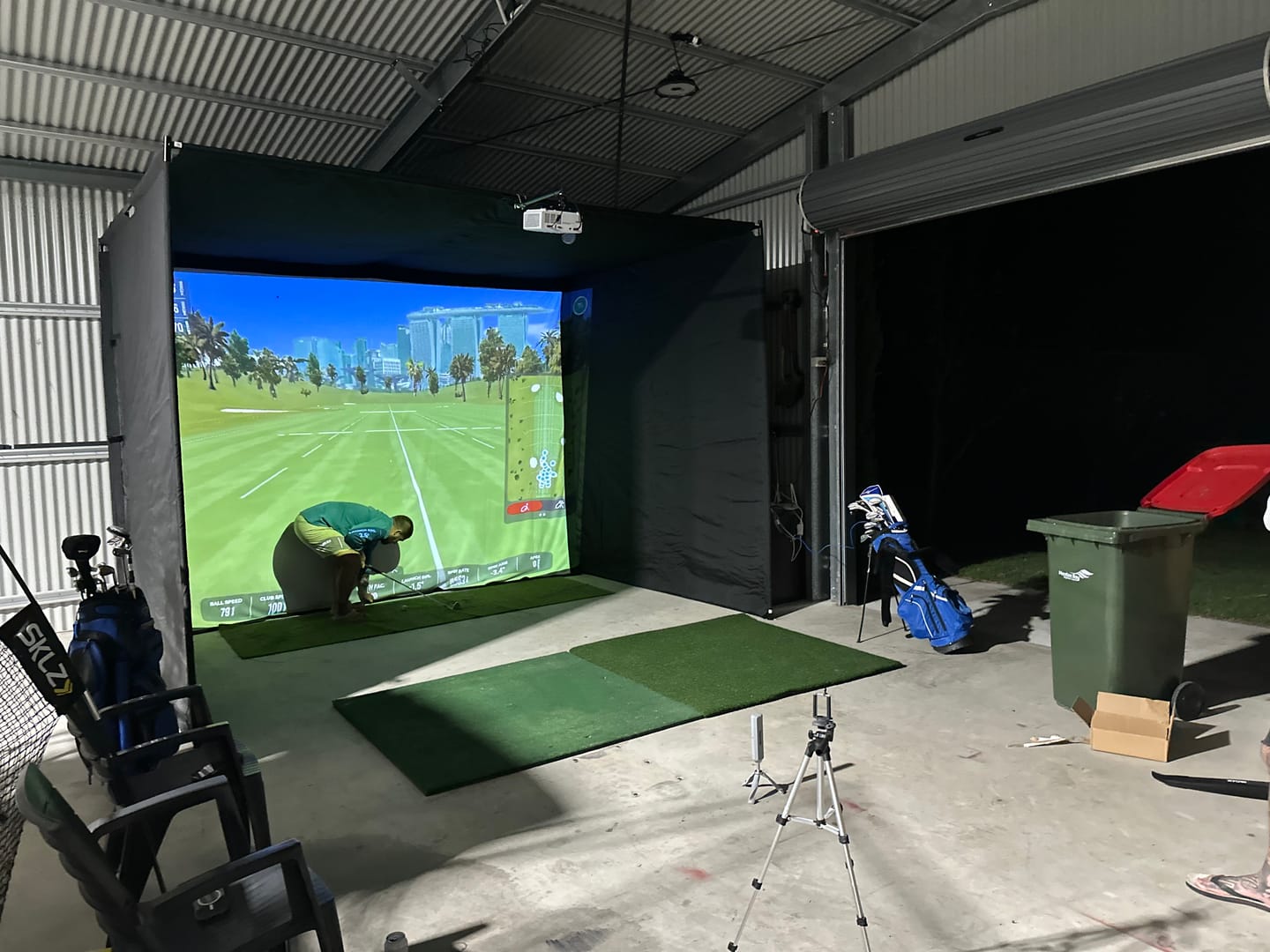 Customer photo review of BYO Launch Monitor Enclosure Simulator Package - Home Golfing Revolution