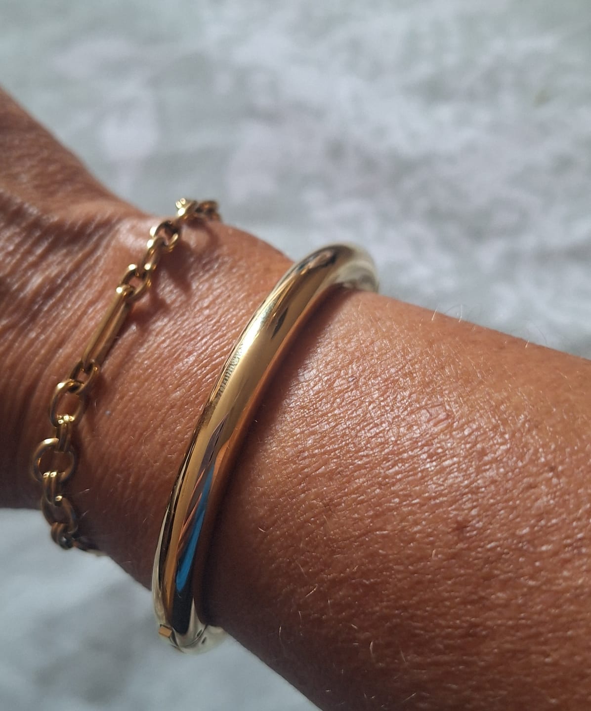 Customer photo review of Bold Oval Bangle