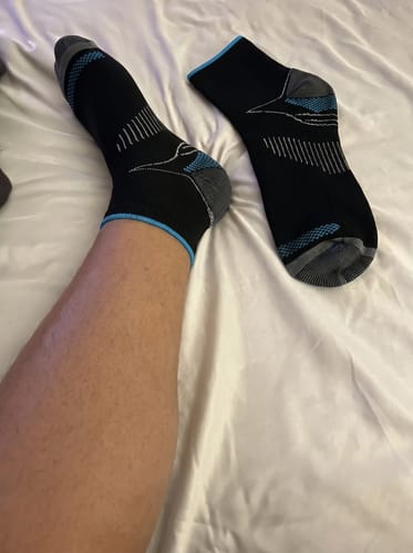 Logan B. review of Archly socks