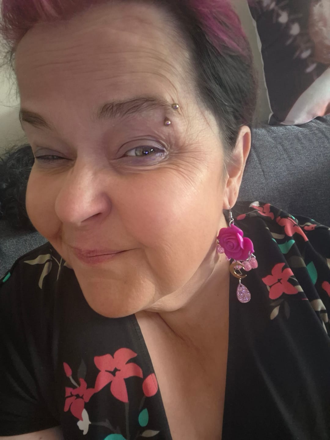 Customer photo review of Rose-korvakorut