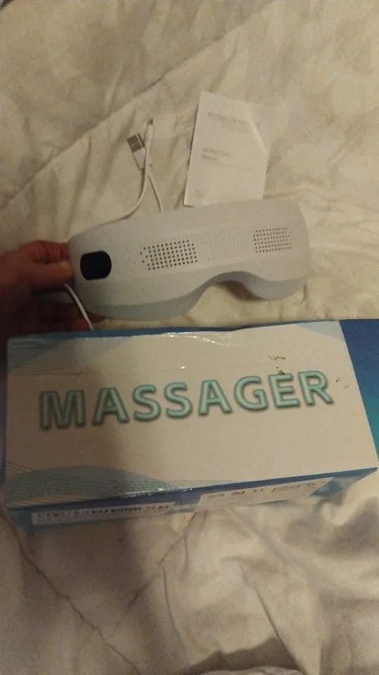 Customer photo review of LED Red Light Therapy Eye Massager Device for Anti-Aging,Dark Circles & Wrinkles