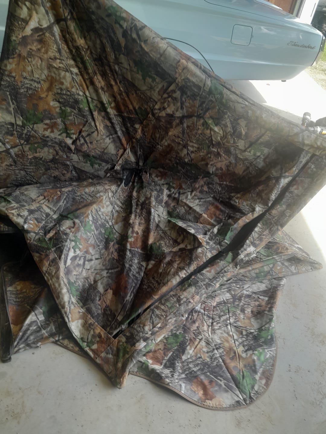 Customer photo review of Vis Series 270 Degree See Through Hunting Blind | Portable 2 3 4 Person Ground Blind | Camo Pop Up Ddeer Blind for Deer & Hunters