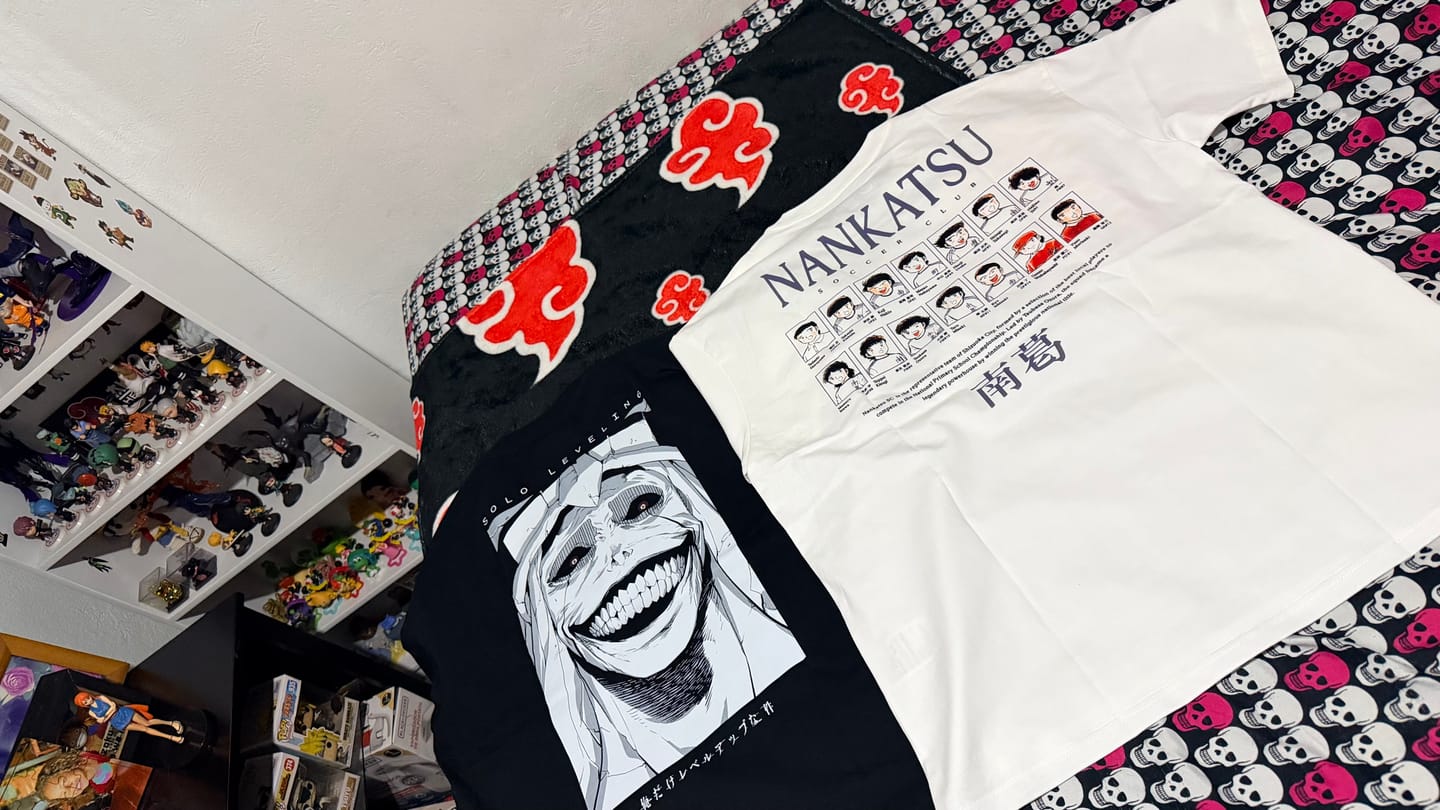 Customer photo review of Camisa Statue of God - Solo Leveling