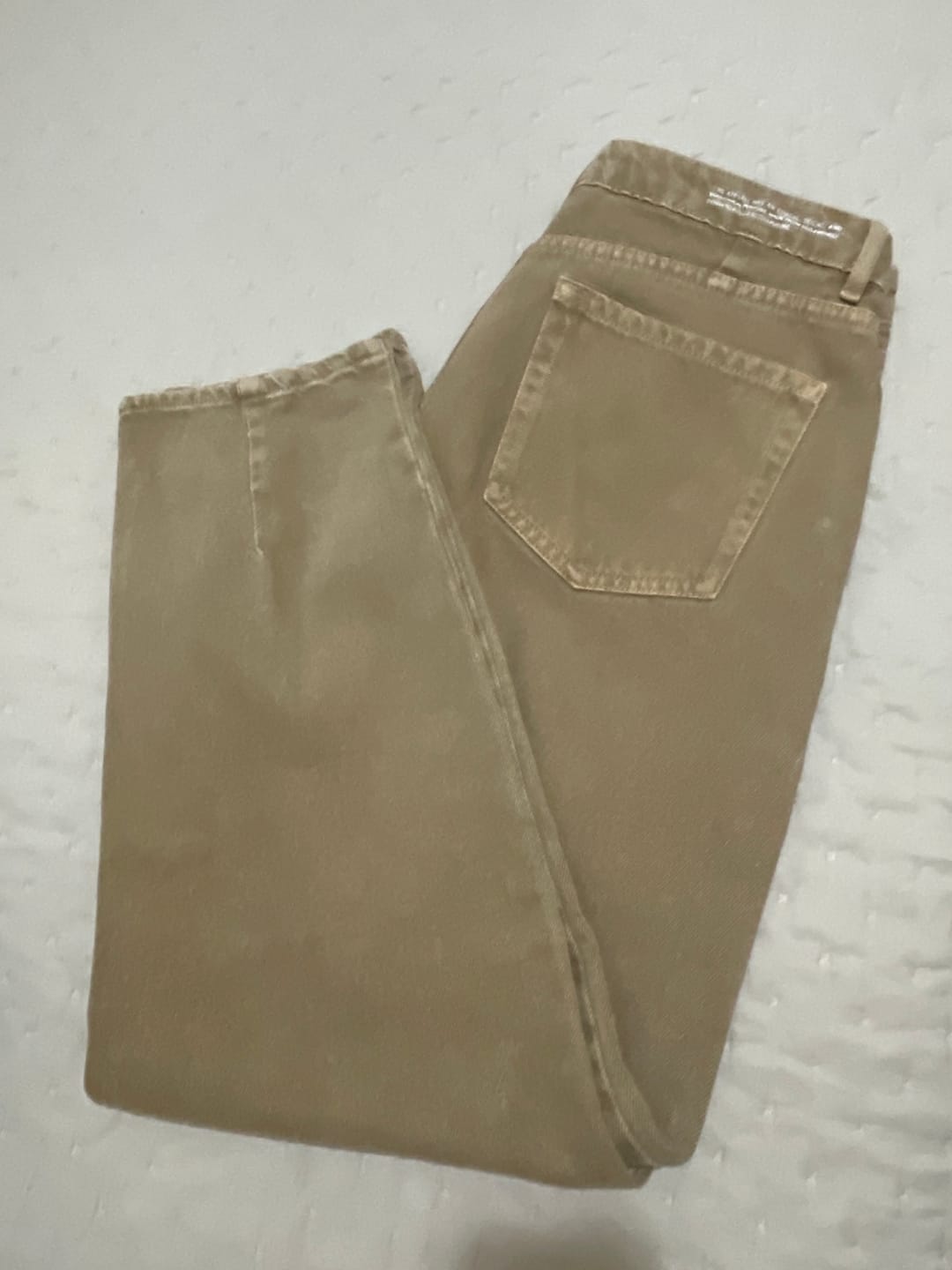 Customer photo review of Calça Jeans Slouchy Cacau Marrom Claro