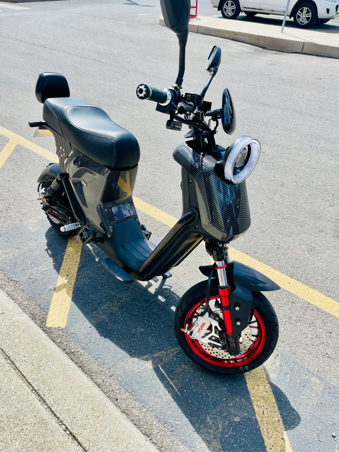 Customer photo review of Maknak Electric Scooter