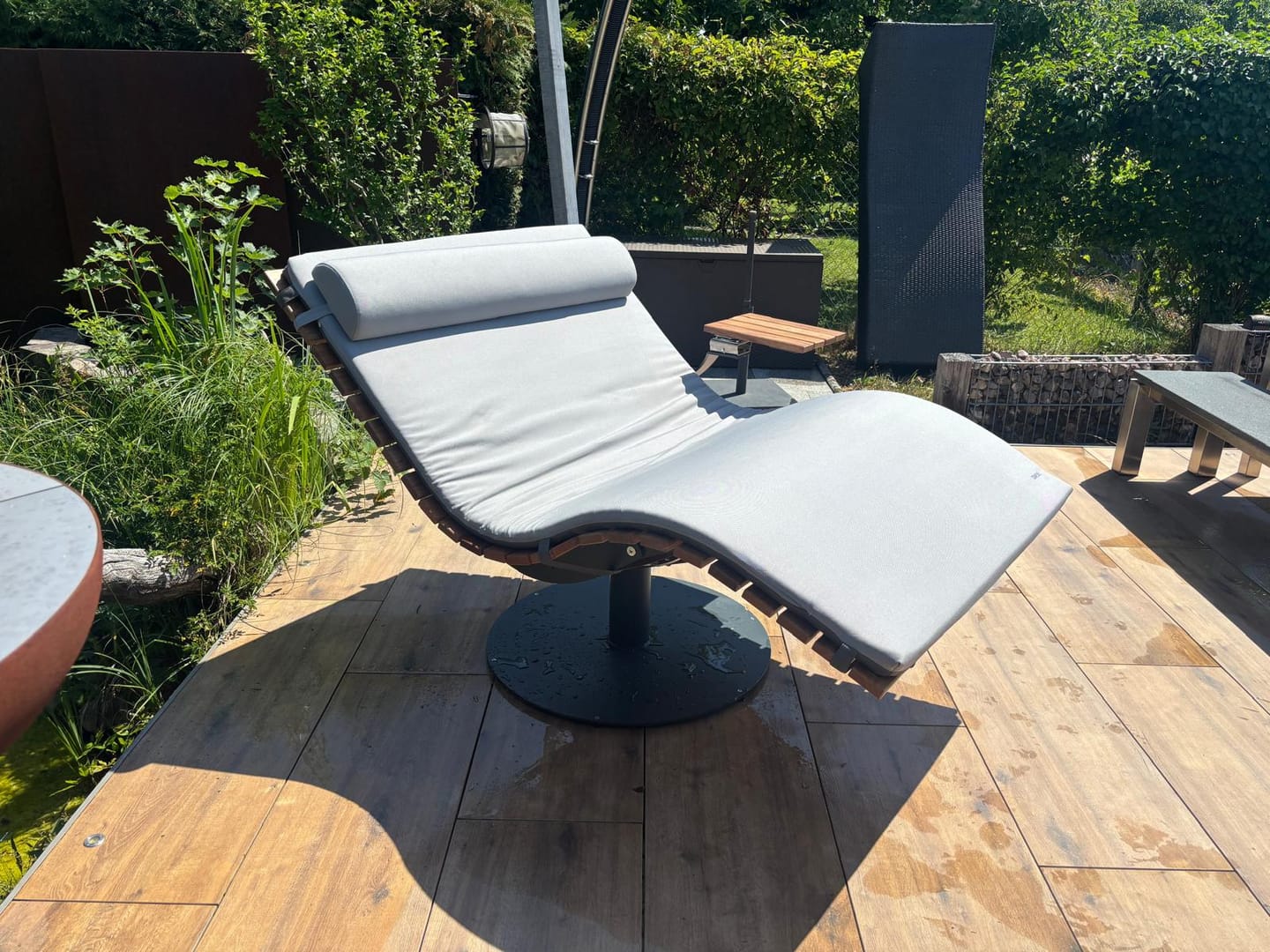 Customer photo review of MEBE Wave Lounge - drehbare Gartenliege für 2 Personen