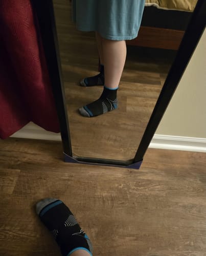 Gigi F. review of Archly socks