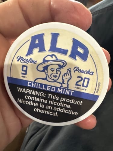 Customer photo review of Chilled Mint Nicotine Pouches