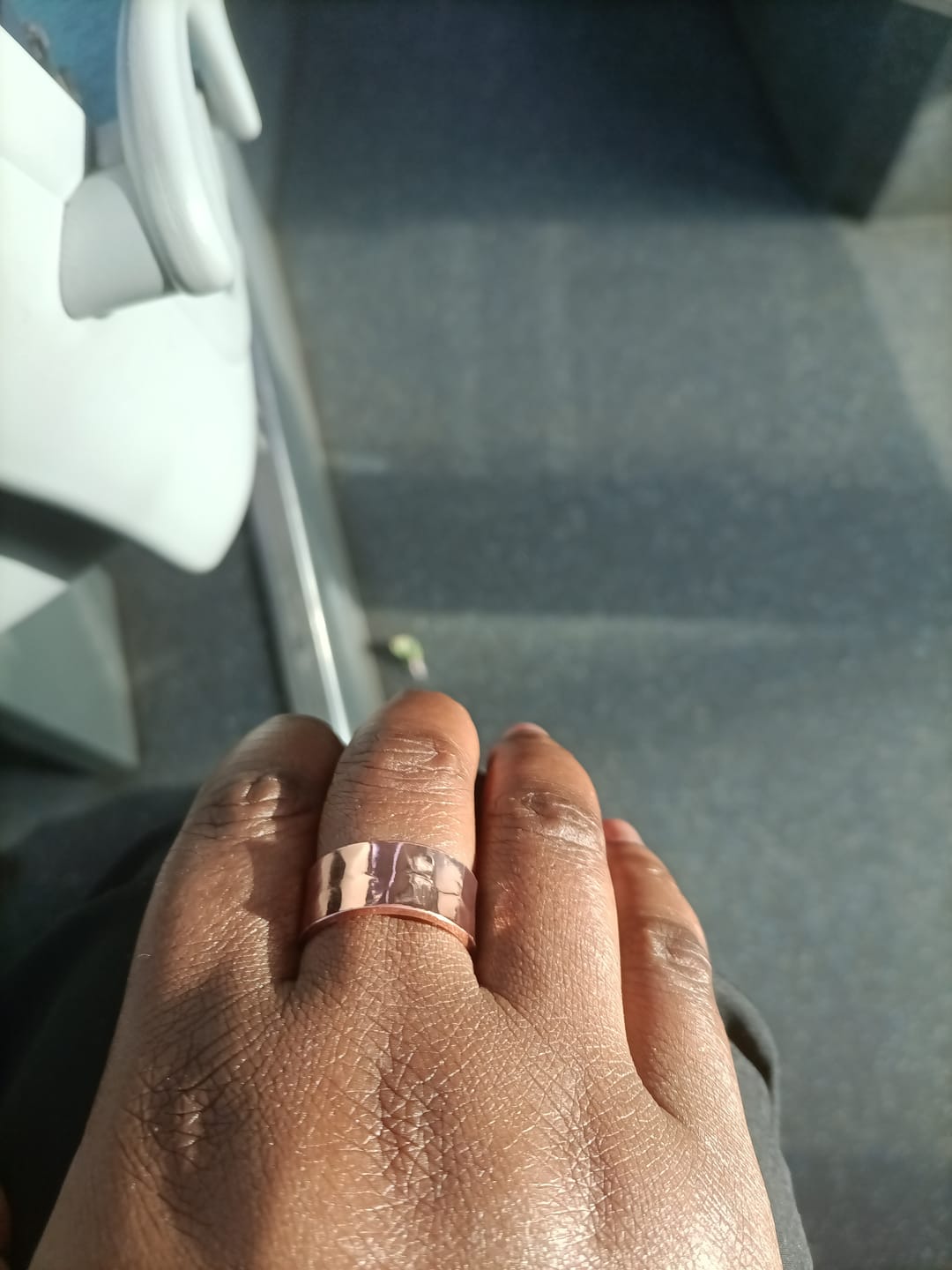 Customer photo review of Maro - Bague Cuivre Magnétique