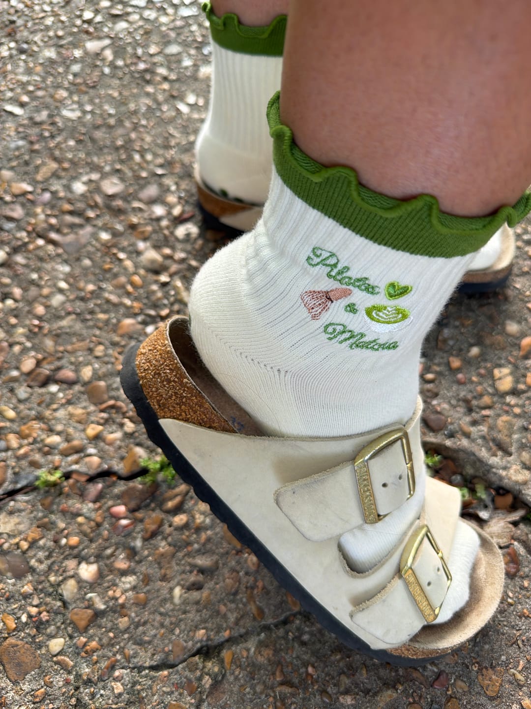 Customer photo review of Dual-Direction Grip Stripes - Oat Milk