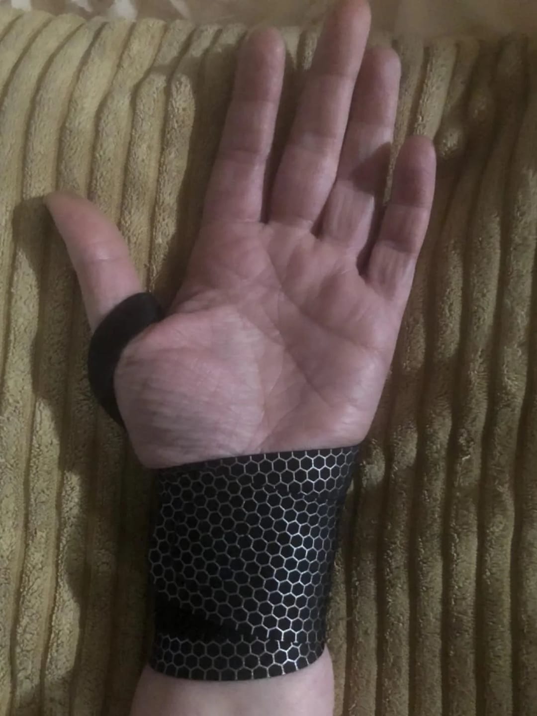 Customer photo review of Ultra-Thin Sport Wrist Guard