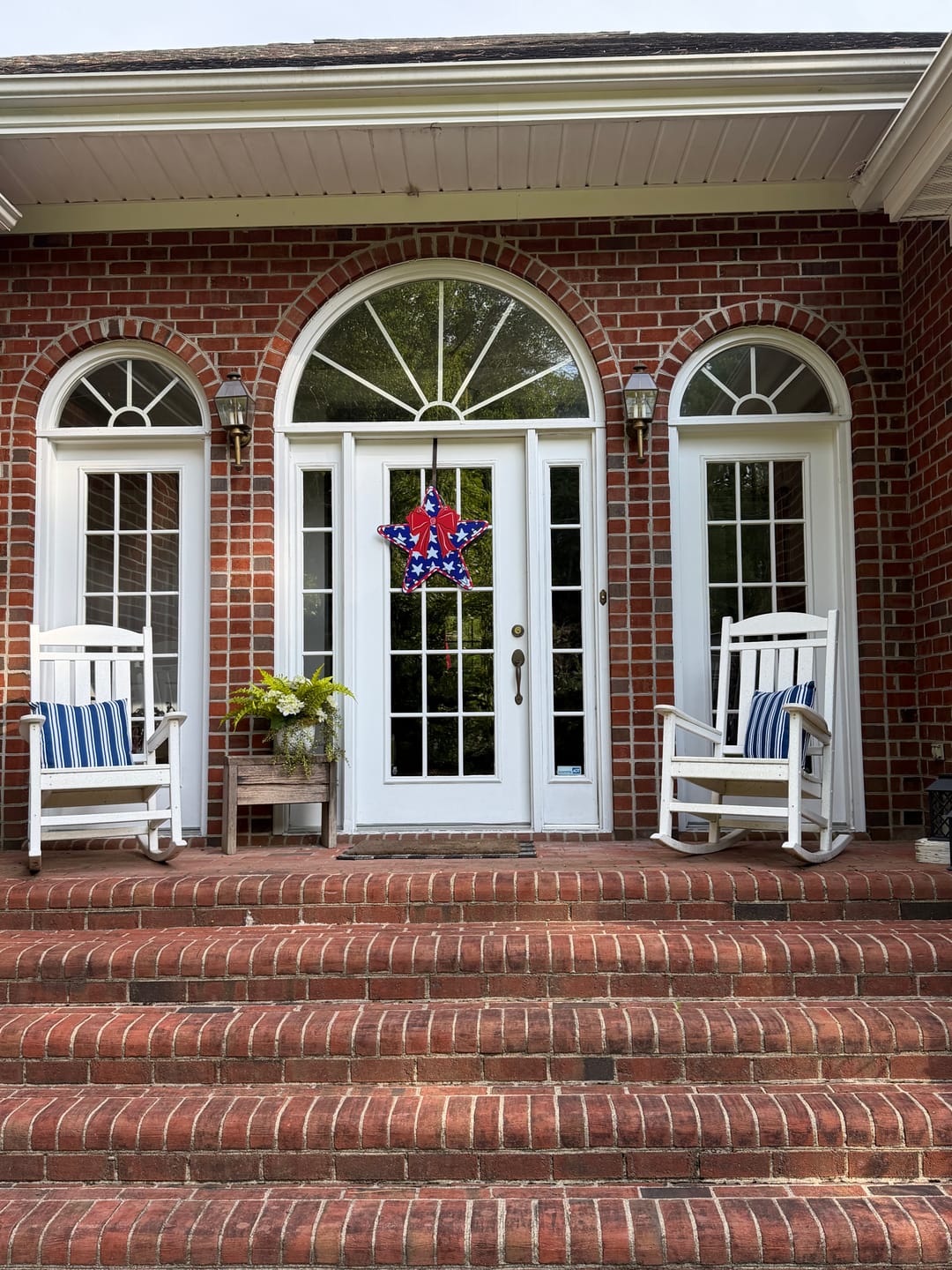 Customer photo review of Patriotic Star with Bow Door Hanger