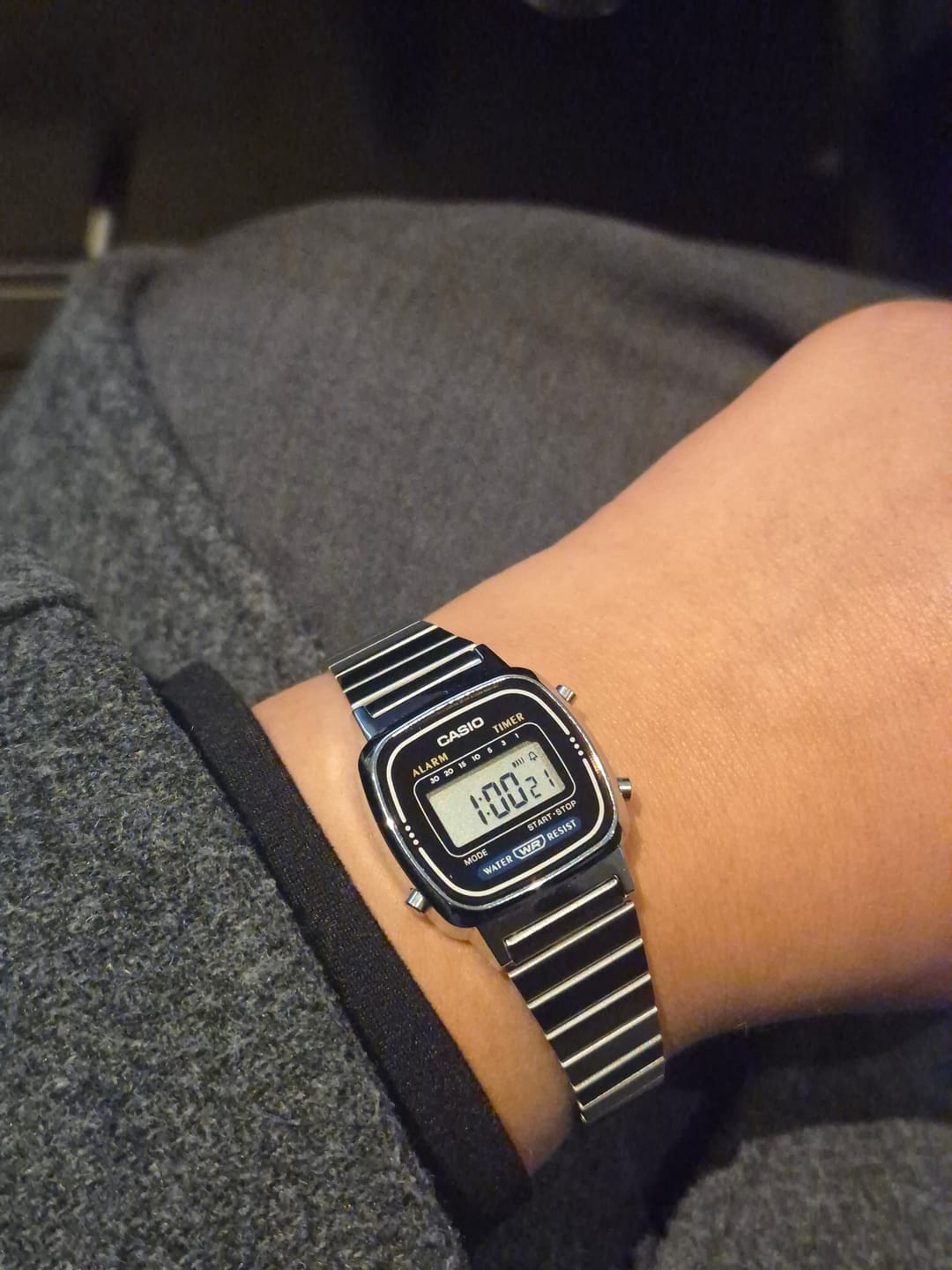 Customer photo review of Reloj Casio Vintage LA670WA-1DF Plateado Mini