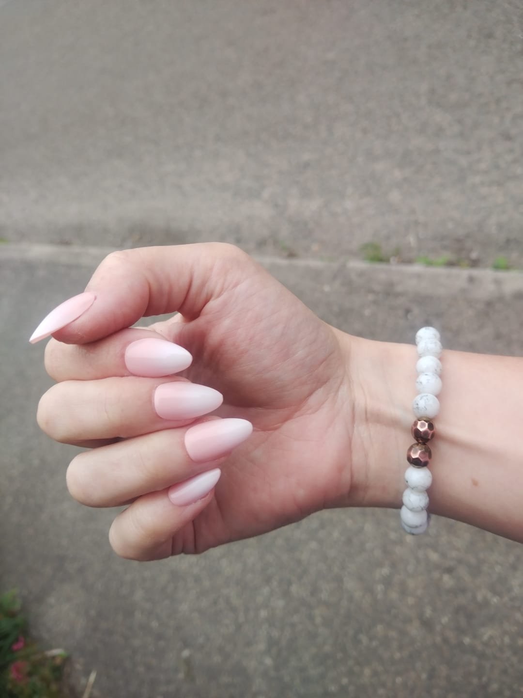 Customer photo review of FREE Set of Popular nails