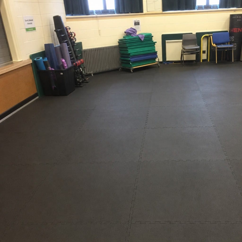 Customer photo review of 16mm Interlocking Rubber Gym Tiles | 500mm × 500mm | EN 13893 Certified | Commercial Grade