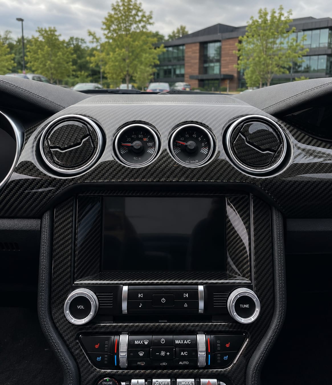 Customer photo review of DynaCarbon™ Carbon 12volt and Start Button for Ford Mustang 2024-2026