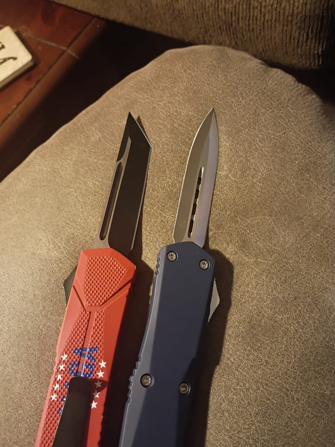 Customer photo review of Blue Ghost OTF Knife (Multiple Blade Styles Available)