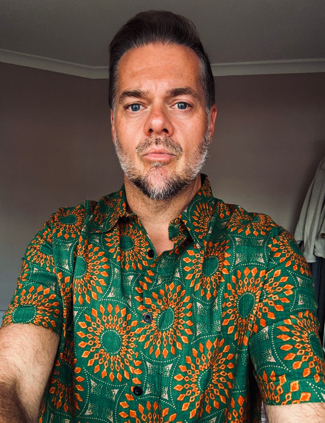 Customer photo review of Men's Cotton Vintage 70s Floral Retro Button Up Green Summer Beach Bohemian Boho Short Sleeve Shirt