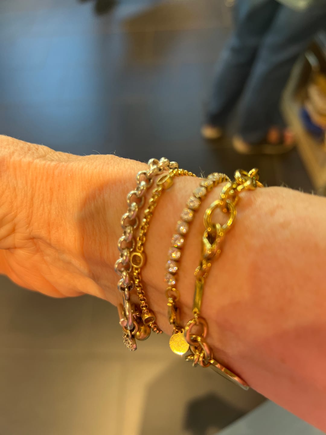 Customer photo review of Engravable Classic Chunky Disc Bracelet