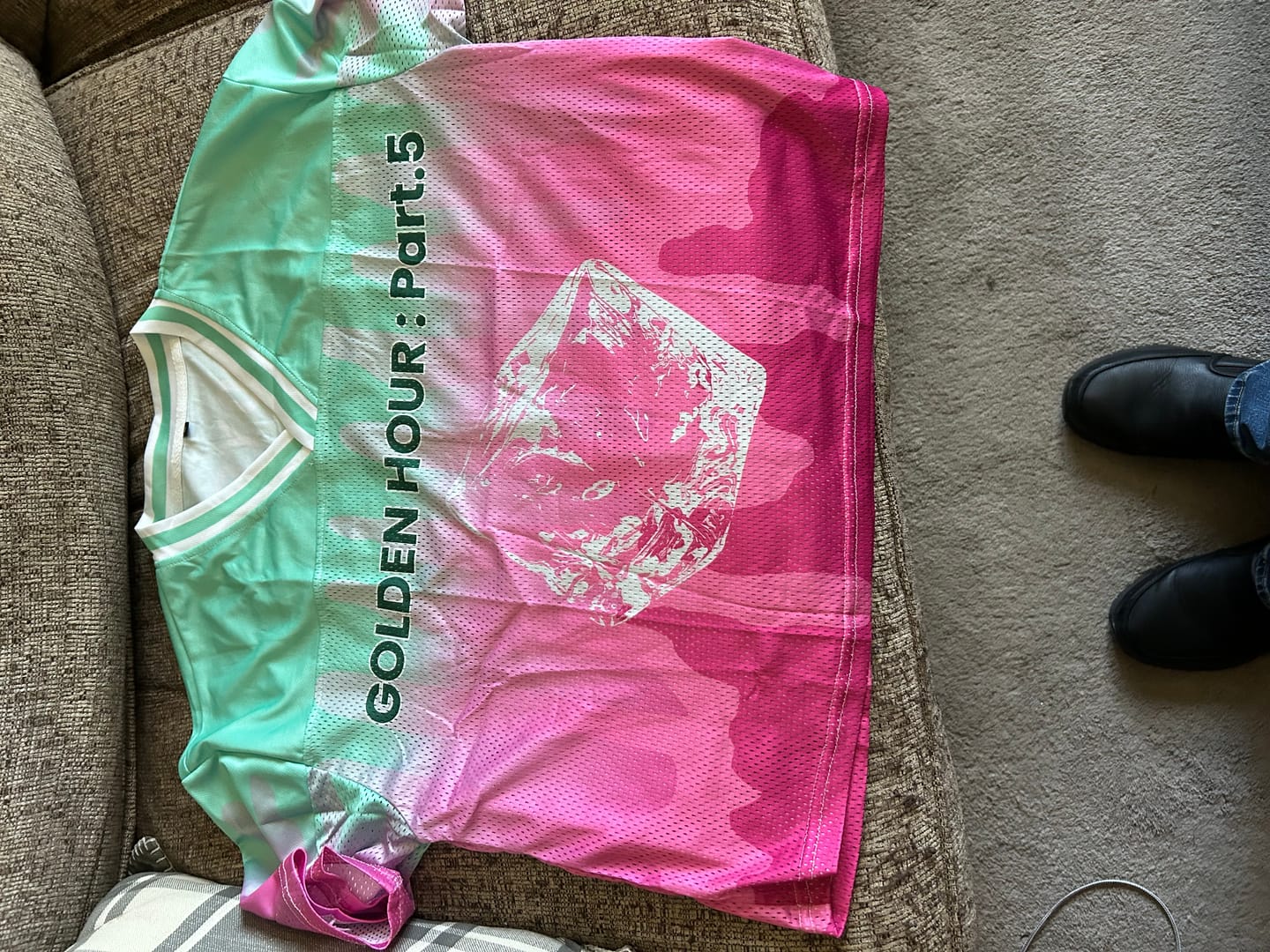 Customer photo review of ATEEZ Golden Hour Part 5 Comeback Water Melon Vibe Mixed Mesh Jersey Fan Edition