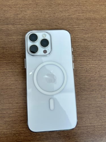Customer's Anti Yellow Magsafe Clear Case on an iPhone, showing its crystal clear finish and MagSafe ring.