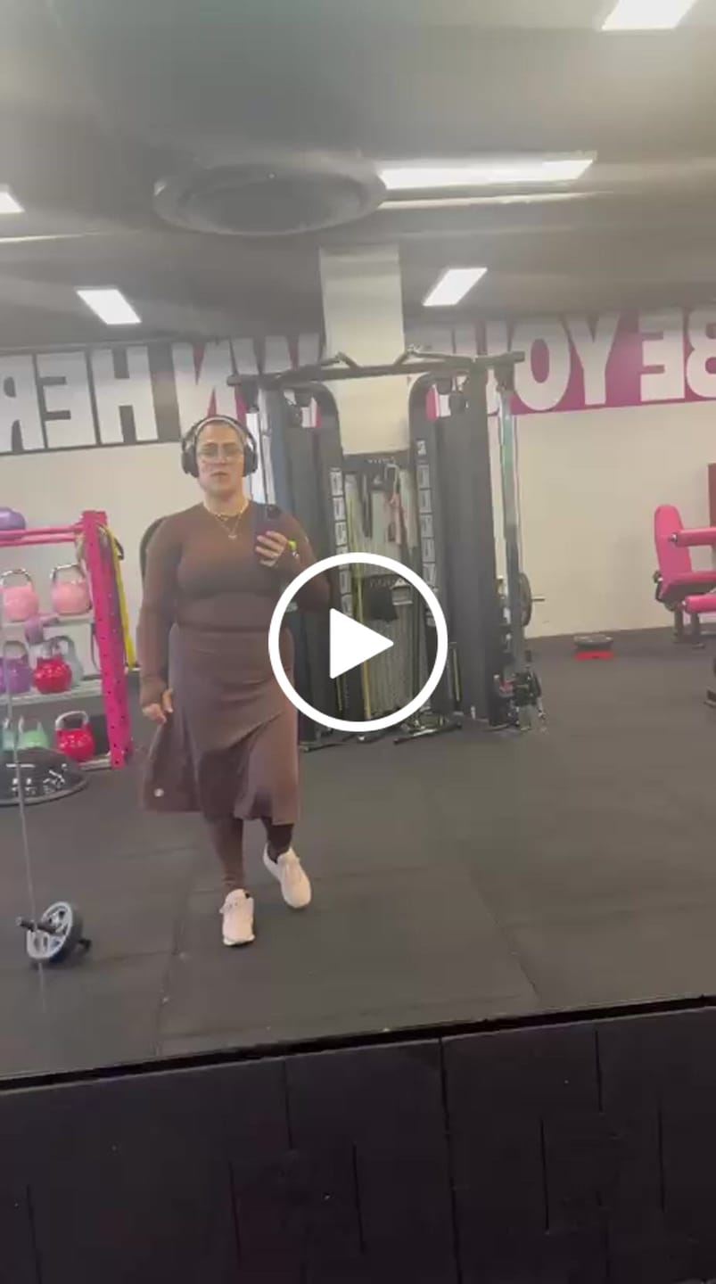 Customer video review of טייץ חצאית מתחת לברך MODEST SKIRTED LONG