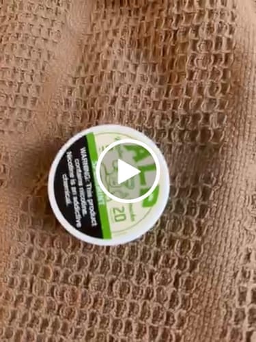 Customer photo review of Spearmint Nicotine Pouches