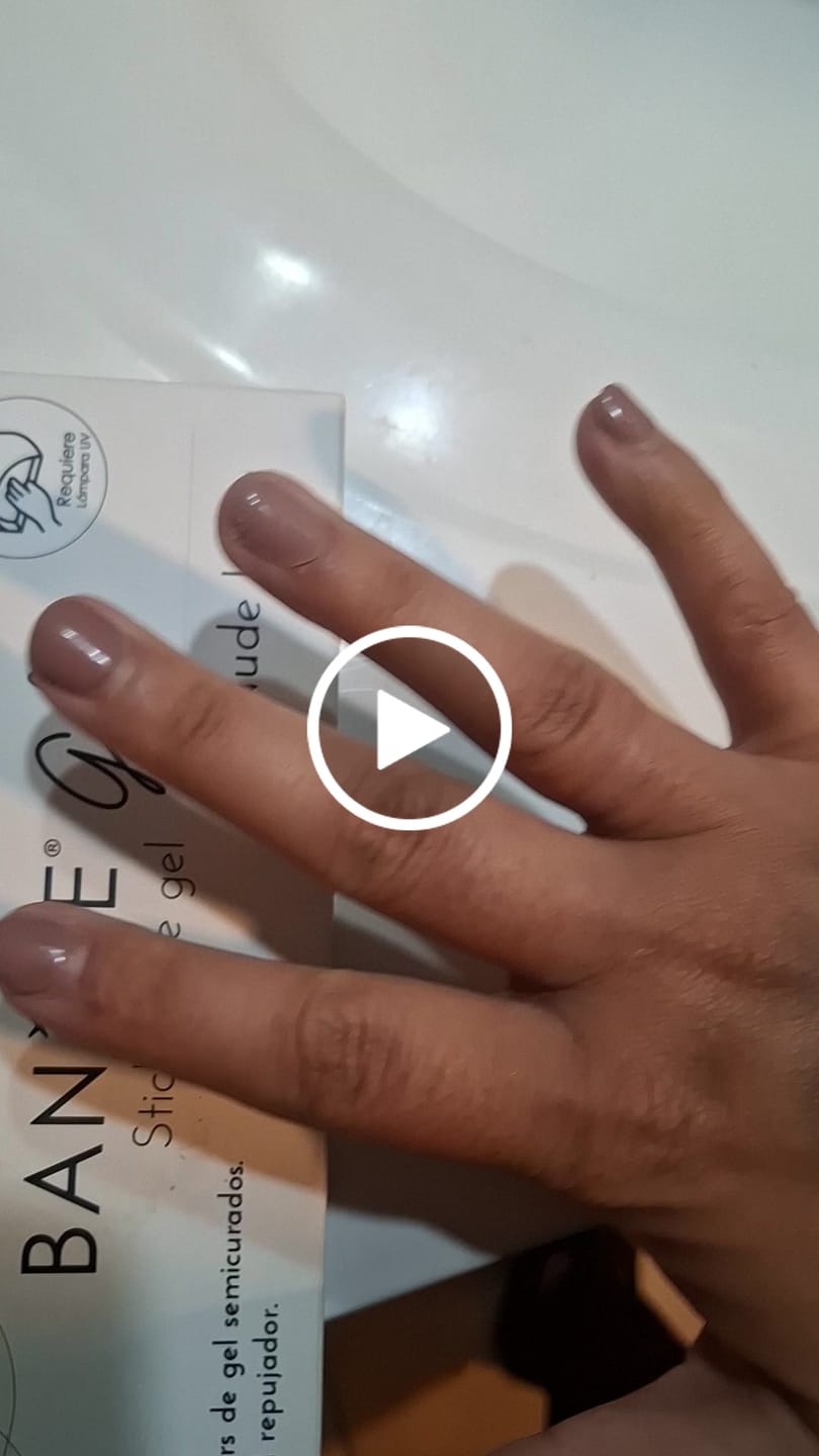 Customer video review of Morado Uva | Stickers de Gel