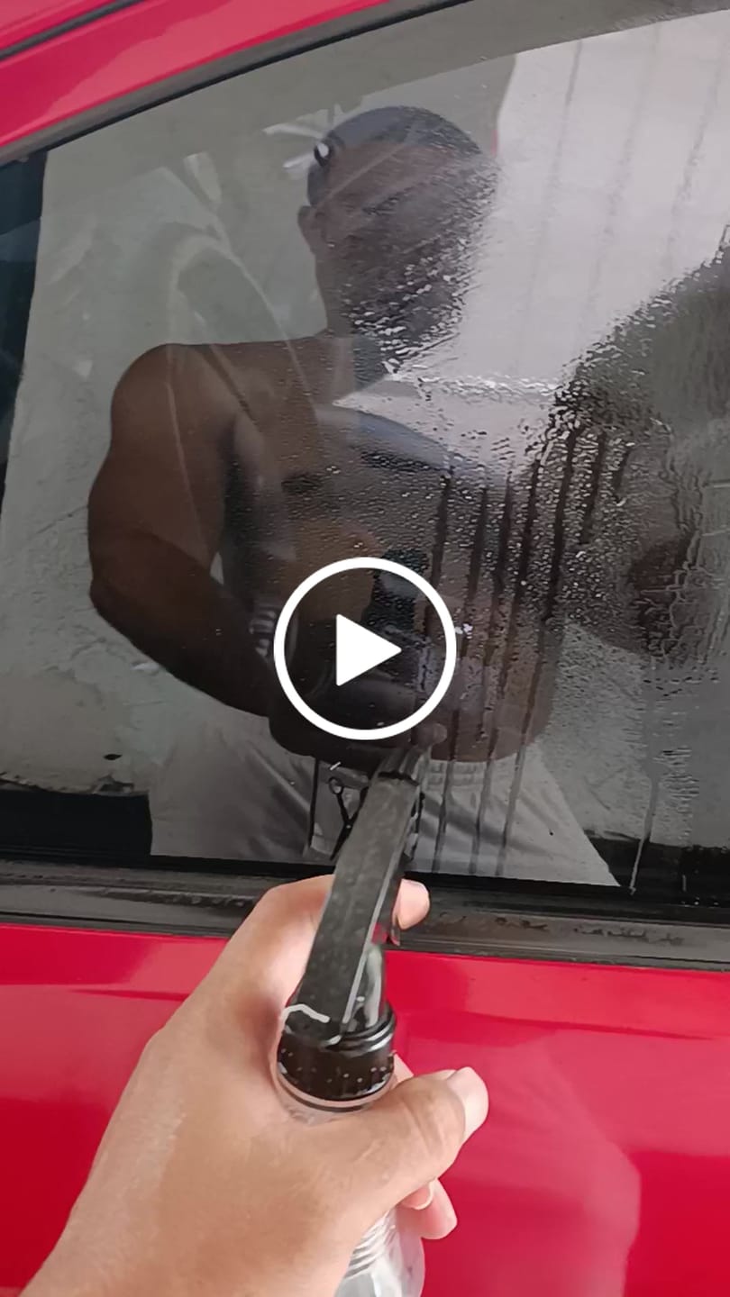 Customer video review of Power Glaze - desmanchador de vidrios