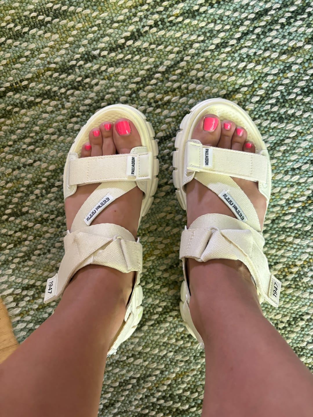 Customer photo review of 98578-116-M | REVOLT SANDAL MONO | STAR WHITE