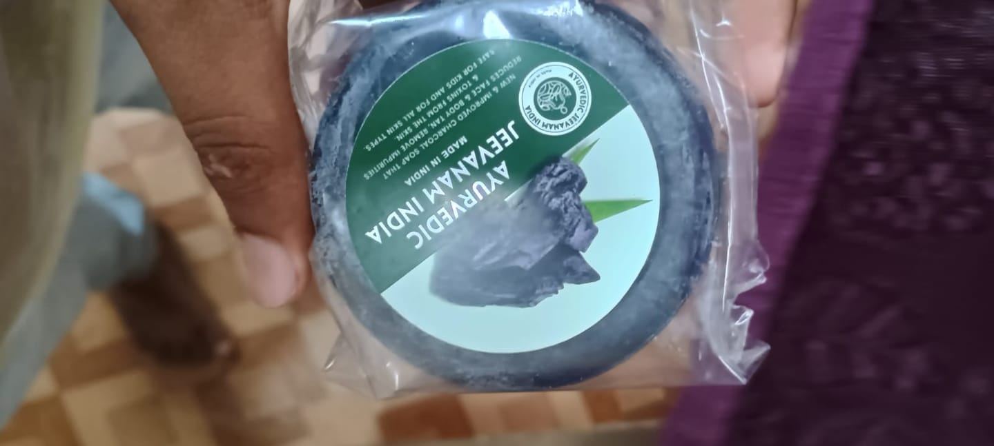 Customer photo review of Ayurvedic Jeevanam Black Detox Charcoal Soap for Face & Body (Get 1 Free Red Wine Soap)