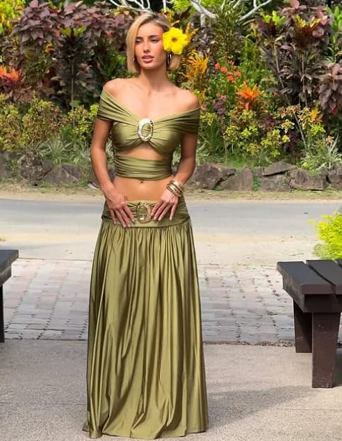 Customer photo review of Sienna Two-Piece Crop Set